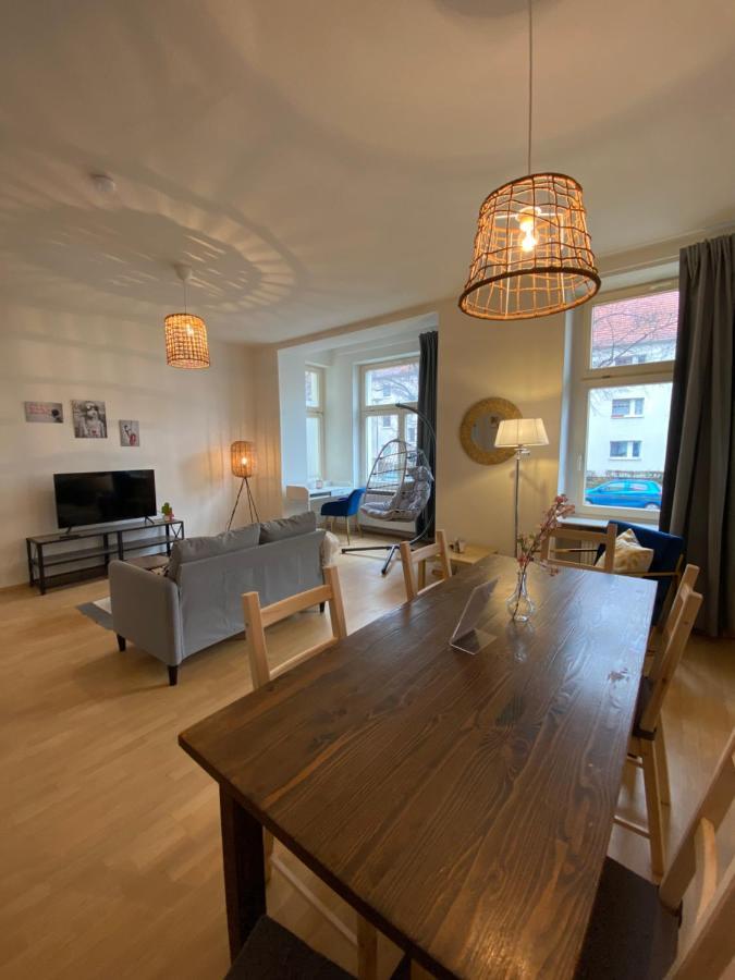 Blue Chili 15 - Familienwohnung Im Gruenderzeitviertel マクデブルク エクステリア 写真