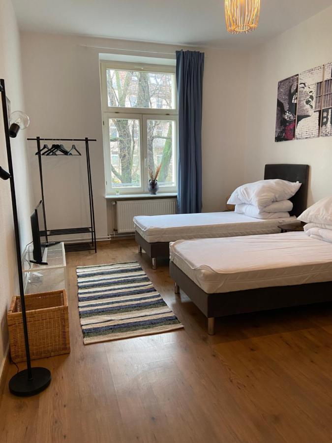 Blue Chili 15 - Familienwohnung Im Gruenderzeitviertel マクデブルク エクステリア 写真